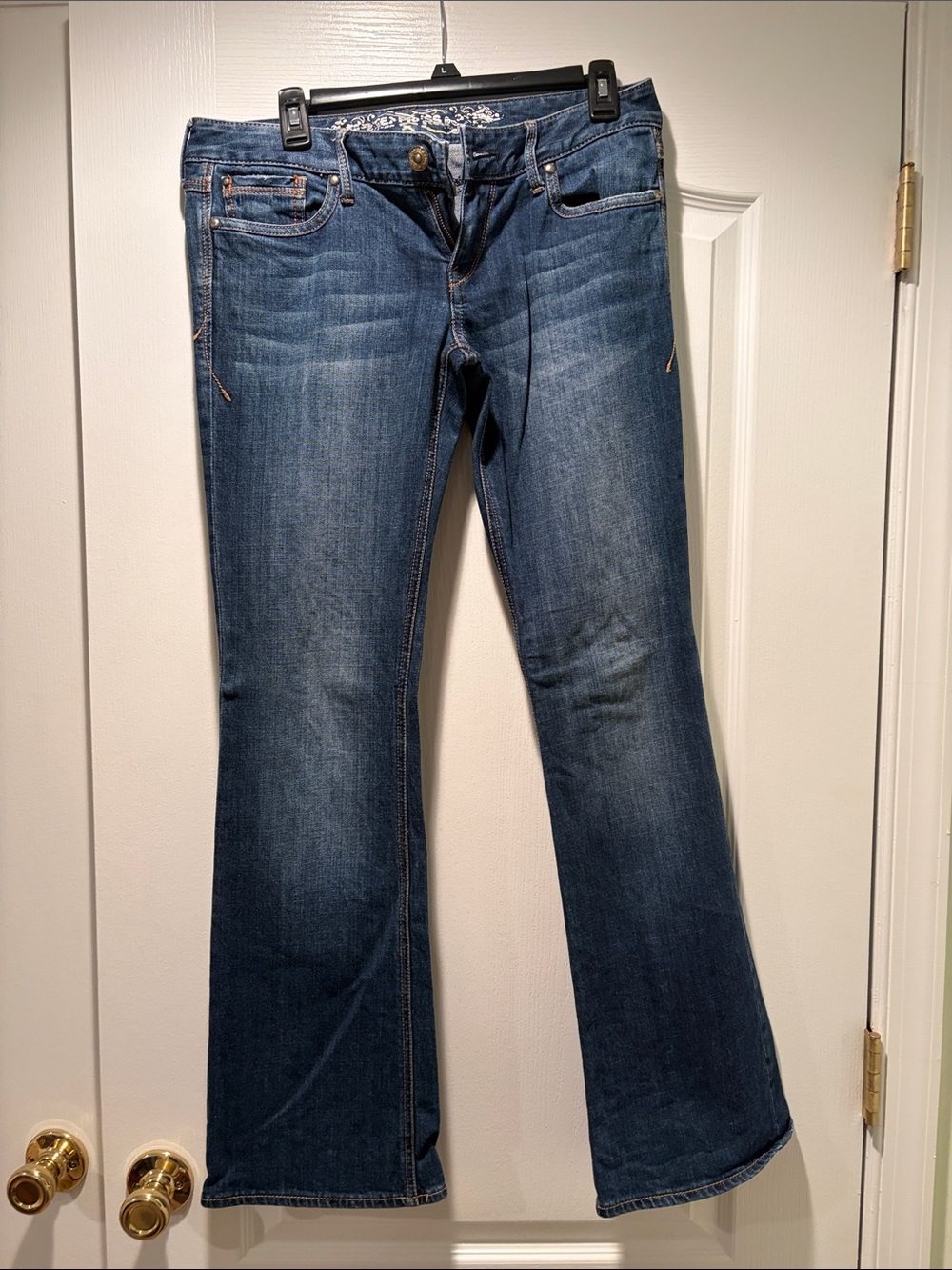 Express Stella regular low rise boot cut Jean